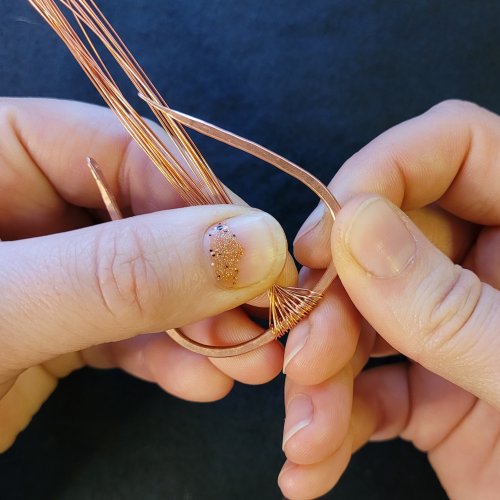Jennifer Brooks's Rainbow Autumn Tree Earrings - , Contemporary Wire Jewelry, Dapping, Dapping Jewelry, How To Punch Holes, Hole Punching, Punch A Hole, Lashing, Wire Lashing, , Begin with the bundle of trunk wires in the first frame.